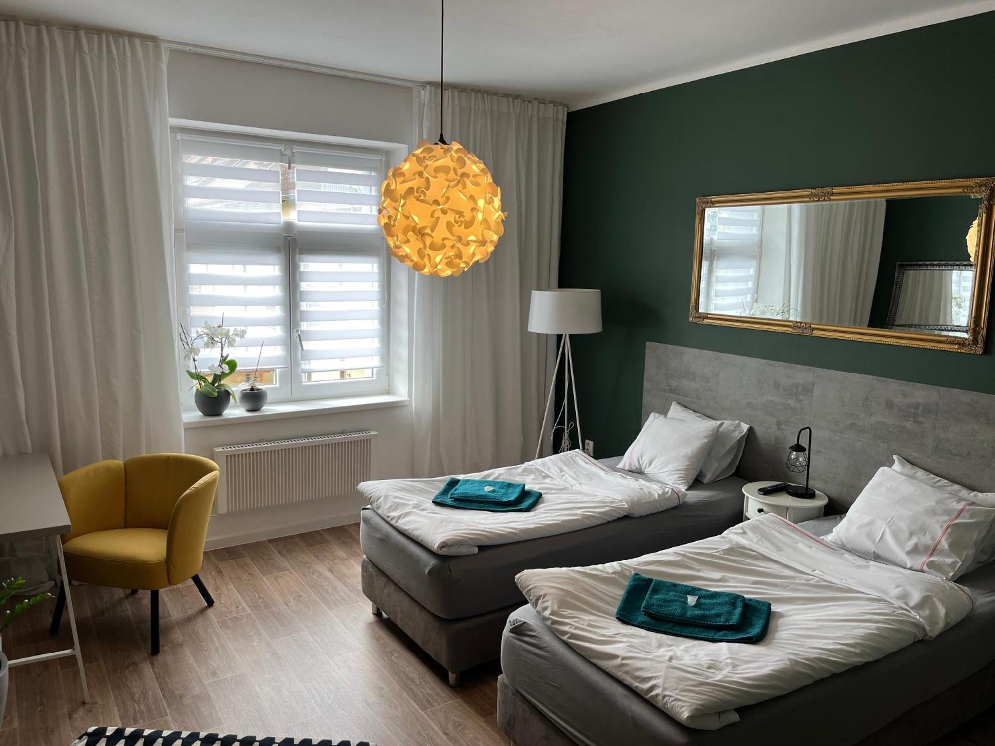 Pension Skylark Pardubice Exterior foto