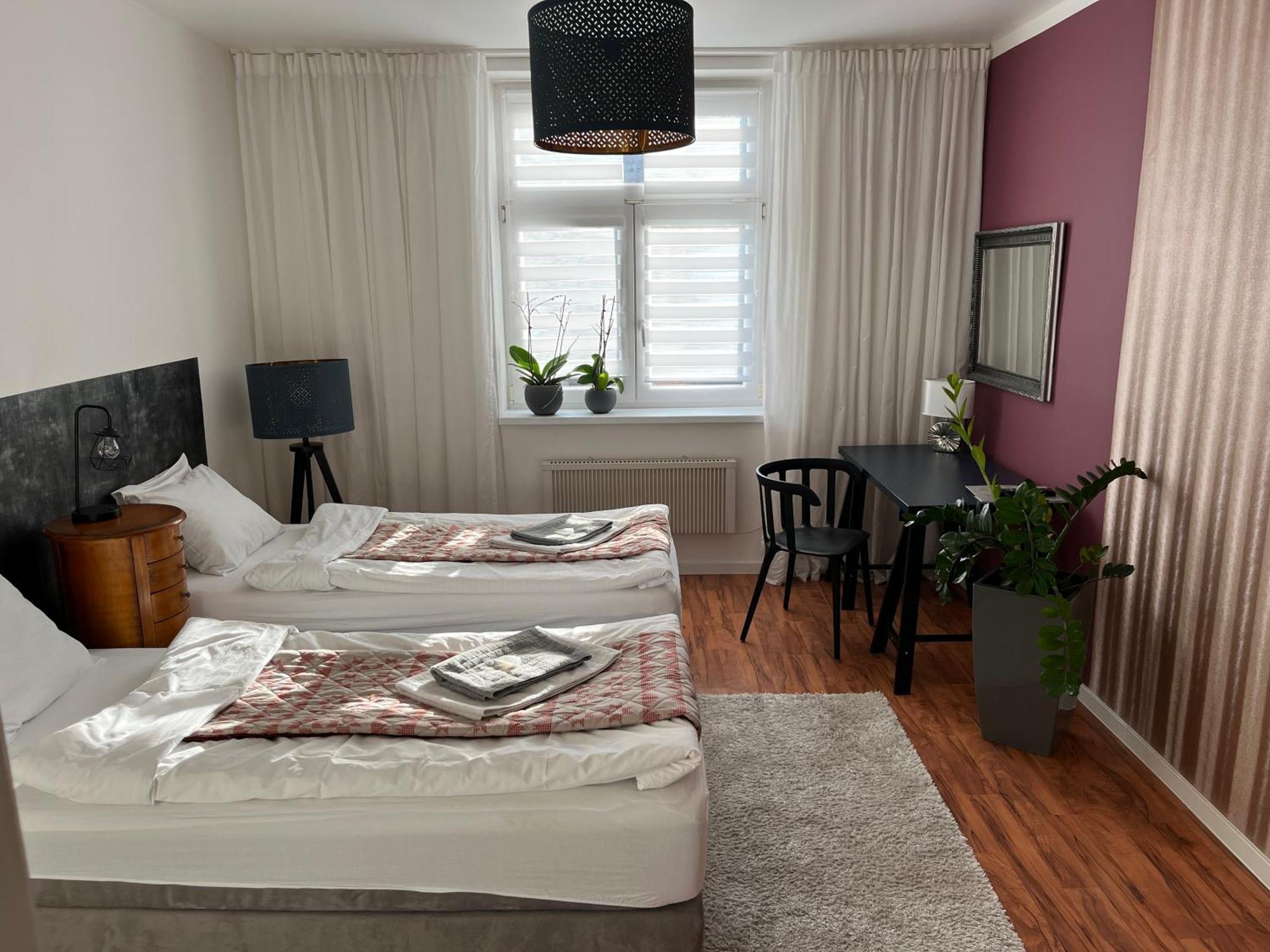 Pension Skylark Pardubice Exterior foto