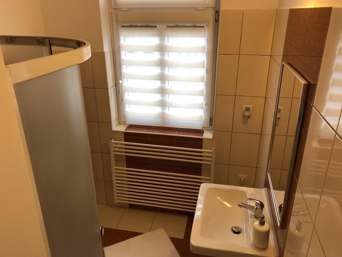 Pension Skylark Pardubice Exterior foto